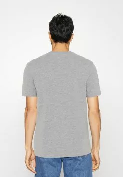 Pier One 3 PACK - T-shirt Basic -Pier One Winkel 053252eb1a644e998d56bb8bd9ef18b2