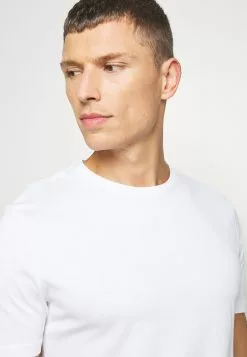 Pier One 7 PACK - T-shirt Basic -Pier One Winkel 250428b12b8d4cafaf02bd6331fda98c