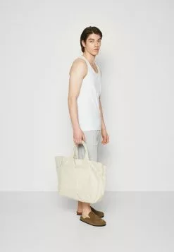 Pier One 3 PACK - Top