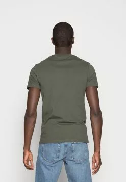 Pier One 3 PACK - T-shirt Basic -Pier One Winkel 302b28ae9cfb4ba48ebdbc5d108d4998