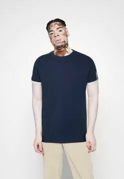 Pier One T-shirt Print