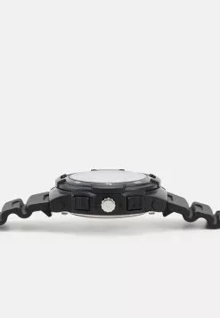 Pier One Digitaal Horloge -Pier One Winkel 99f42e00e4e84d3ab001d2f6ecf13bd3