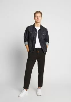 Pier One 3 PACK - T-shirt Basic