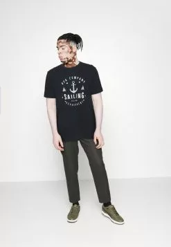 Pier One T-shirt Print 8 Pier One T-shirt Print -Pier One Winkel cf0f3de75c0d49d48b8048fb180f6c9f